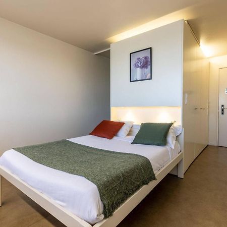 Study Hotel Bordeaux Lormont Exterior photo