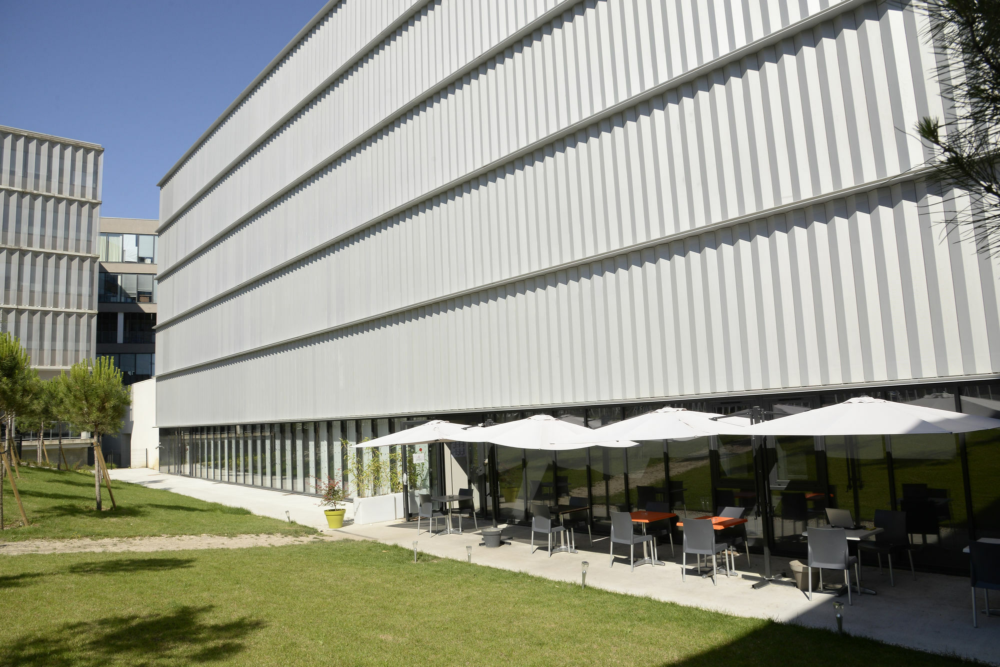Study Hotel Bordeaux Lormont Exterior photo